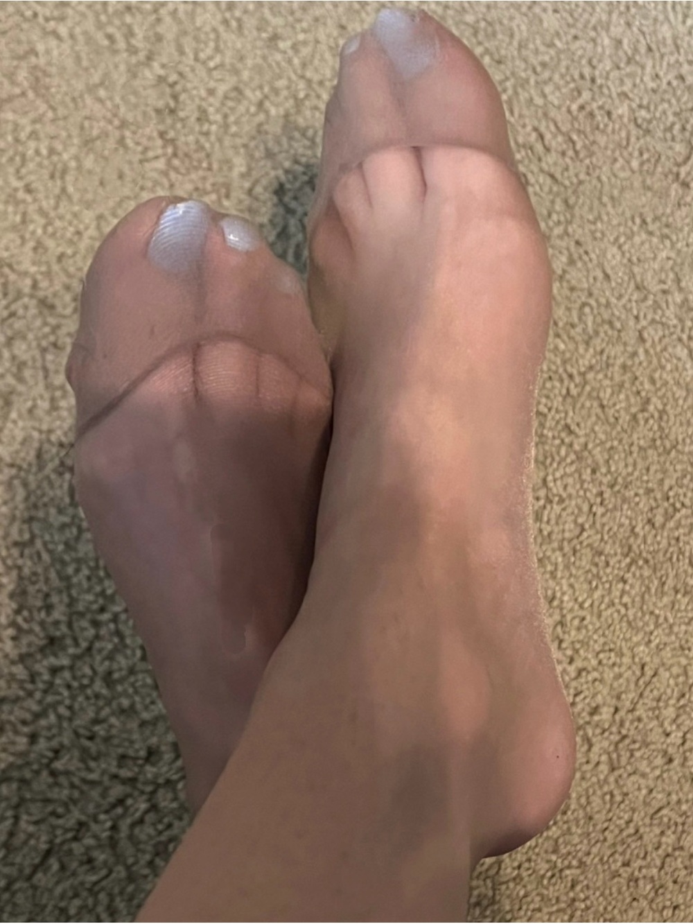 Reinforced toe thigh high stockings.